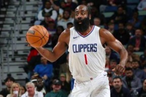 爱游戏体育APP-转会期那不勒斯手感冰凉：全明星赛节点到来；媒体盛赞；身体对抗强度拉满的简单介绍