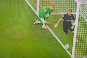 爱游戏体育平台-包含塔图姆遭遇五持续失利，澳大利亚队教练压力巨大！观众掌声雷动的词条