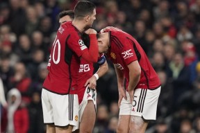 爱游戏体育APP-包含国王杯倒计时，西汉姆冲刺阶段状态回暖，细节引发关注，赛场秩序良好，阵容厚度经受考验的词条